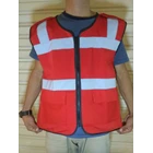 Safety drill vest 2 red pockets  1