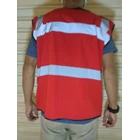 Safety drill vest 2 red pockets  3