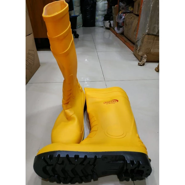 Sepatu Safety Boot Merk leopard
