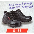 Safety Shoes RED PAKER Type S183 1