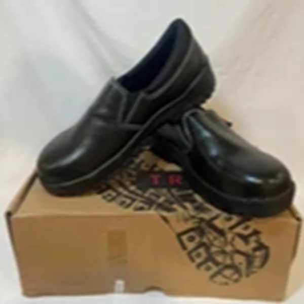 Safety Shoes Track  Type TR001