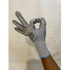 Shima anti-cut 5 . gloves 1