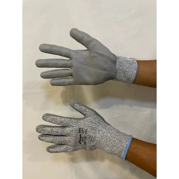 Shima anti-cut 5 . gloves